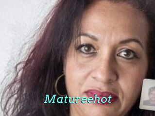 Maturee_hot